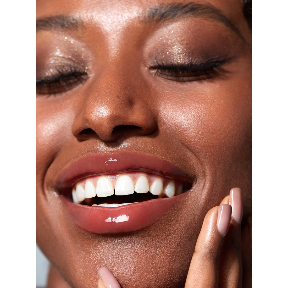 SHEGLAM Pout-Perfect Shine Lippenplumper – 555 Sepia Kiss