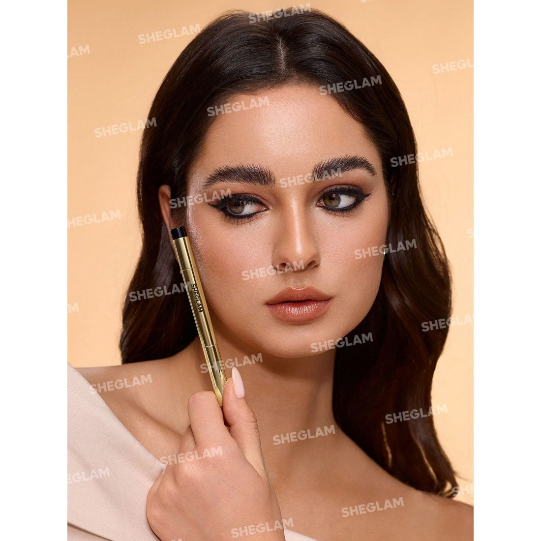 Crayon eyeliner crème Kohl Bold Moves de SHEGLAM - Noir