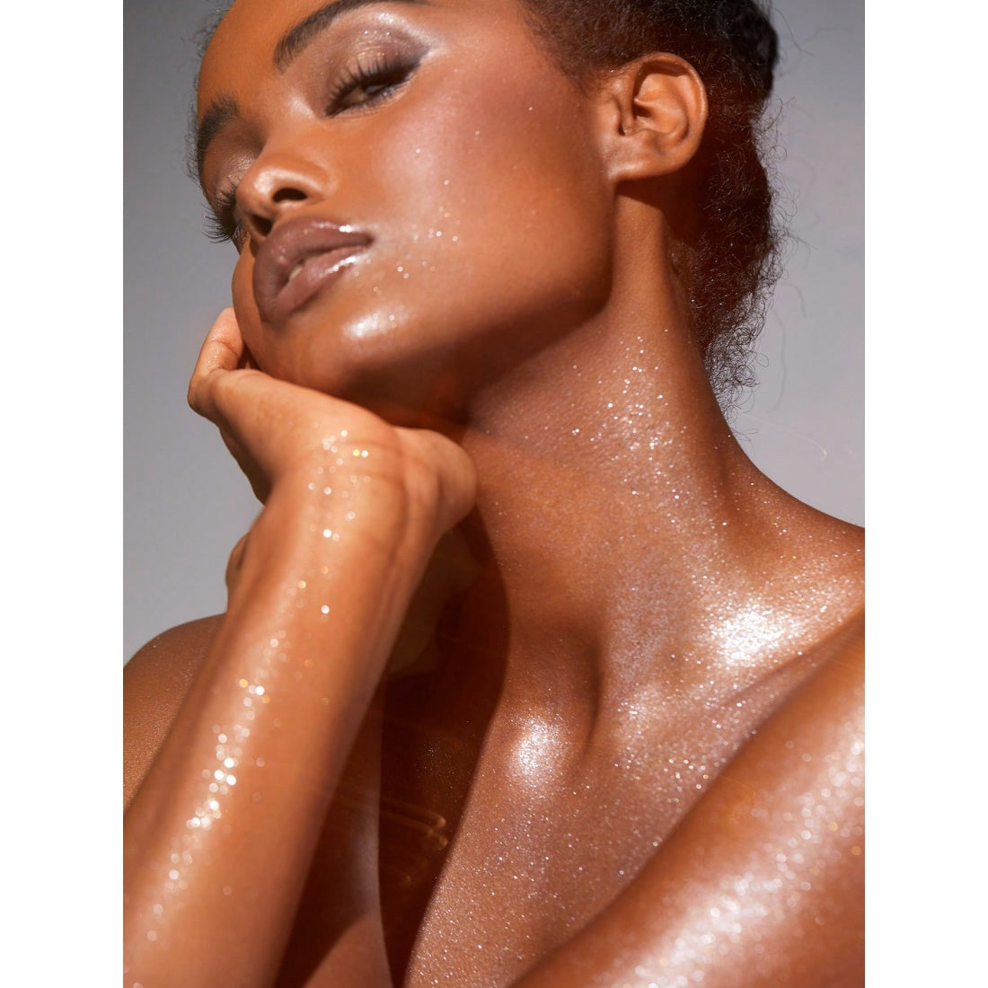 SHEGLAM Go Go Glow Bruma Iluminadora Corporal-02 Frosted Opal